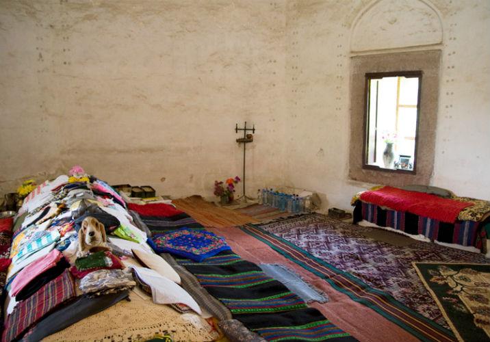 Усыпальница святого Ак-Азала-Бабу