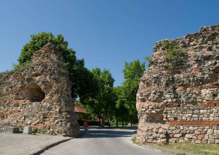 Руины древнего Диоклетианополя