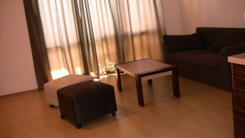 Квартира в Солнечном береге за 132 000 €  в сутки