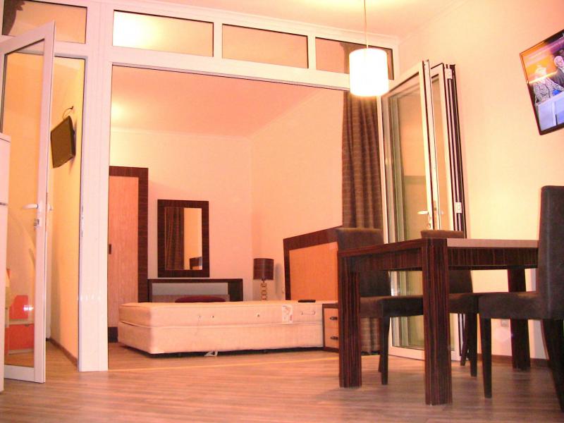Квартира в Солнечном береге за 132 000 €  в сутки