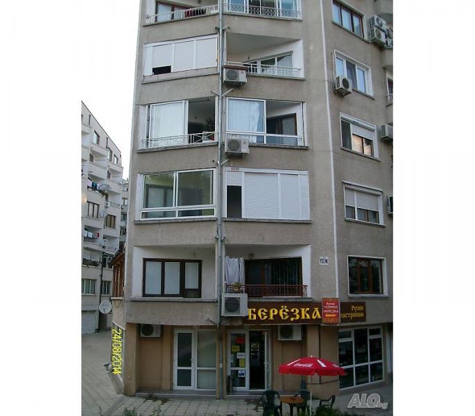 Квартира в Бургасе за 63 000 €  в сутки
