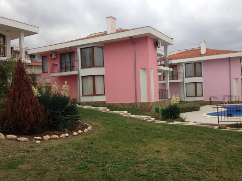 Дом / Вилла в Несебре за 53 520 €  в сутки