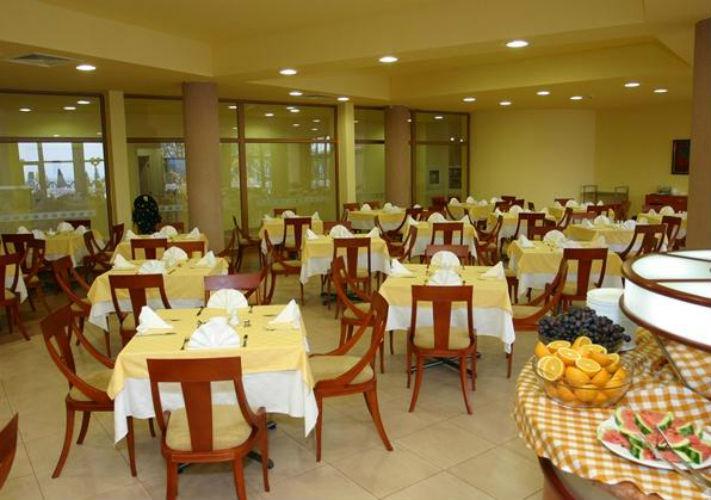 Berlin Golden Beach Hotel