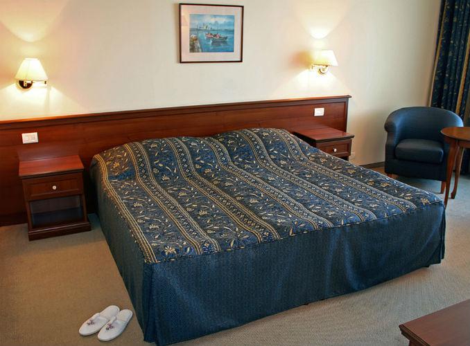 Riviera Beach Hotel