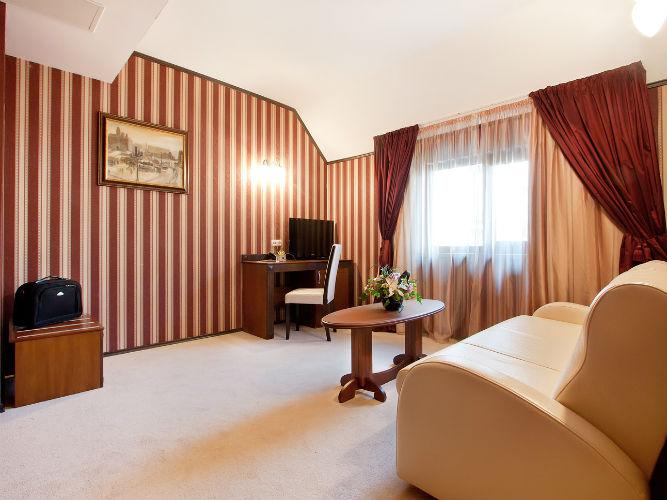 Best Western Plus Bristol Hotel
