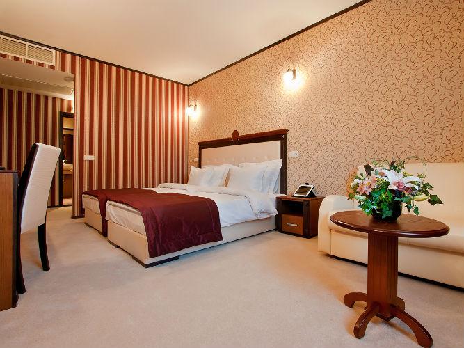 Best Western Plus Bristol Hotel