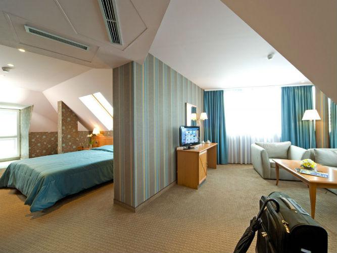 Best Western Plus City Hotel