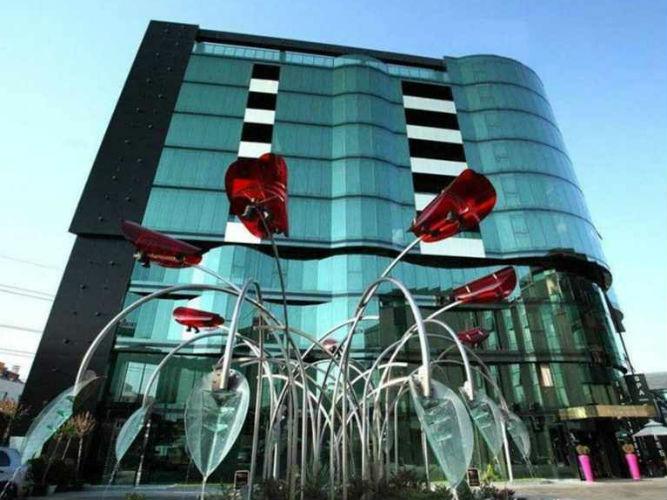 Emirates Apart Residence