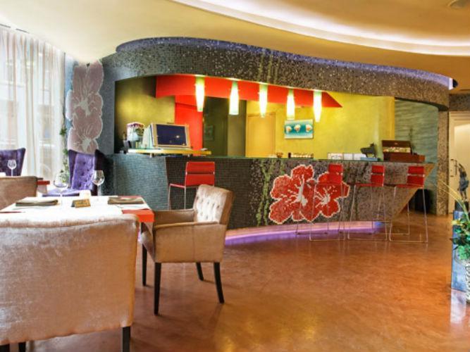 Les Fleurs Boutique Hotel
