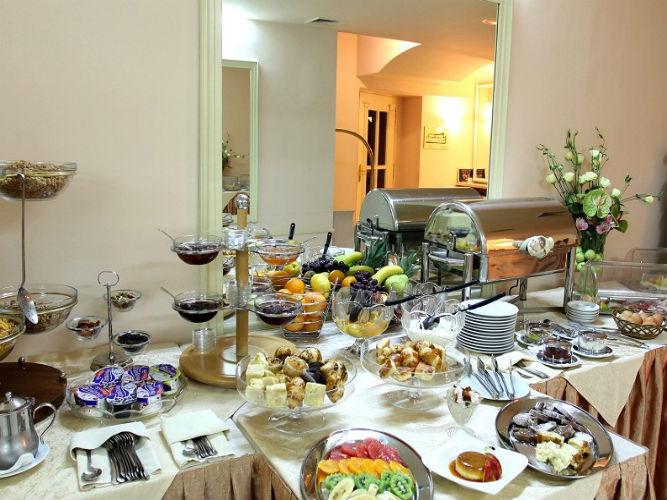 Maria Luisa Hotel