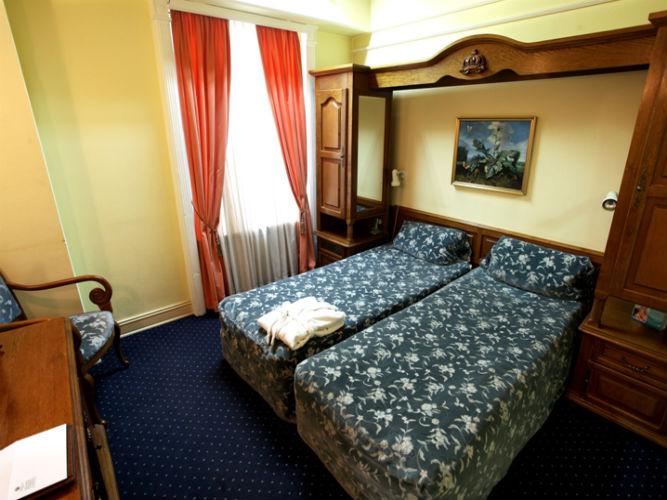 Maria Luisa Hotel