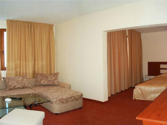 Nadejda Hotel