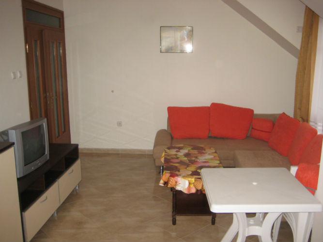 Tashevi Apartments