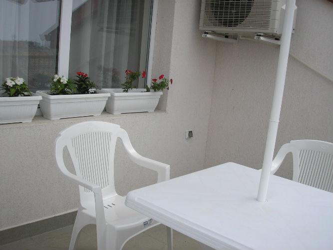 Tashevi Apartments